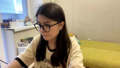 Marie online show from 06/26/26, 02:21