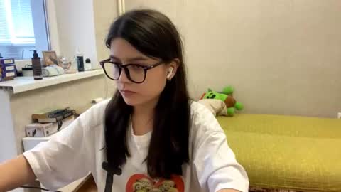 Marie online show from 06/27/26, 02:34