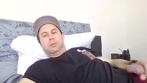 Snapshot of shooshua chatting on 11/24/25, 03:39 shooshua online show from 11/24/25, 03:39