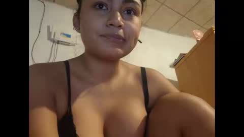 Snapshot of shoriqueso chatting on 01/12/26, 01:11 shoriqueso online show from 01/12/26, 01:11