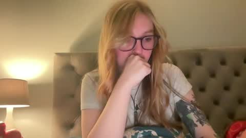 short sweetpea online show from 02/18/25, 12:26