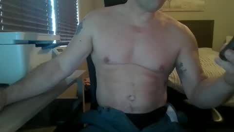 Snapshot of shorterhair99 chatting on 05/14/26, 02:57 shorterhair99 online show from 05/14/26, 02:57