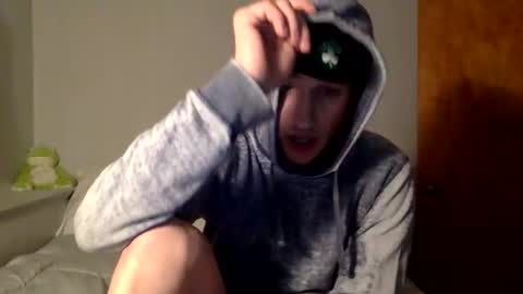 Snapshot of shortiesn40s chatting on 03/19/26, 04:49 shortiesn40s online show from 03/19/26, 04:49