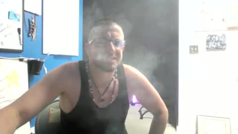 shortmel online show from 04/29/26, 02:10
