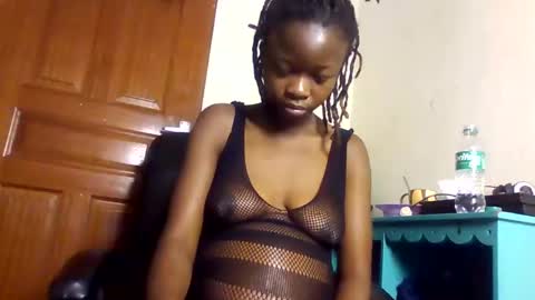 Snapshot of shortnswee254 chatting on 03/28/26, 12:16 shortnswee254 online show from 03/28/26, 12:16