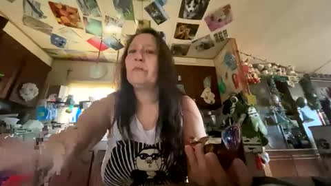 Snapshot of shorty920505 chatting on 10/25/25, 07:08 shorty920505 online show from 10/25/25, 07:08
