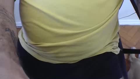 Snapshot of shot71 chatting on 03/27/26, 04:40 shot71 online show from 03/27/26, 04:40