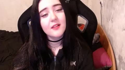 Snapshot of show_for_you chatting on 12/03/24, 02:05 show_for_you online show from 12/03/24, 02:05