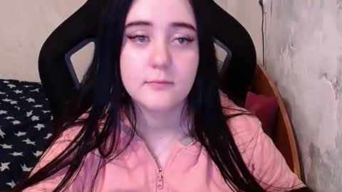 Snapshot of show_for_you chatting on 12/04/24, 05:44 show_for_you online show from 12/04/24, 05:44