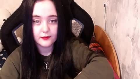 Snapshot of show_for_you chatting on 12/19/24, 12:56 show_for_you online show from 12/19/24, 12:56