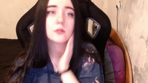 Snapshot of show_for_you chatting on 01/07/25, 01:24 show_for_you online show from 01/07/25, 01:24