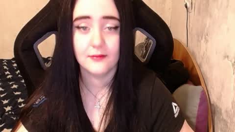 Snapshot of show_for_you chatting on 01/20/25, 02:03 show_for_you online show from 01/20/25, 02:03