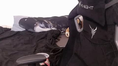 Snapshot of show_for_you chatting on 03/04/25, 05:42 show_for_you online show from 03/04/25, 05:42