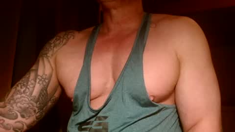 Snapshot of show_on_for_you chatting on 11/01/25, 12:56 show_on_for_you online show from 11/01/25, 12:56