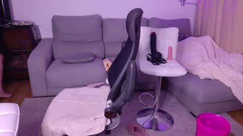 Snapshot of showmebbw chatting on 01/27/25, 07:13 Mimi online show from 01/27/25, 07:13