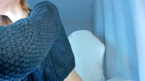 Snapshot of showmejenny chatting on 02/03/26, 03:37 jennywoody online show from 02/03/26, 03:37