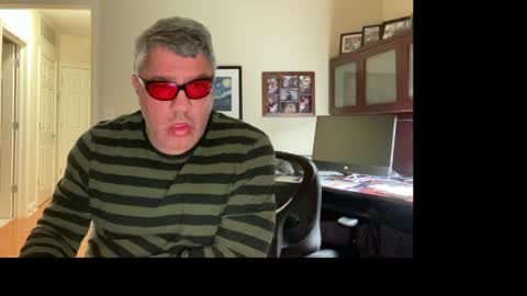 Snapshot of showmet chatting on 04/07/26, 03:18 Chicago Guy online show from 04/07/26, 03:18