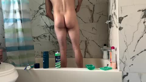 Snapshot of shreddylong chatting on 09/11/25, 11:21 shreddylong online show from 09/11/25, 11:21