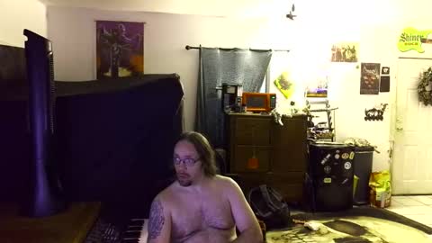 Snapshot of shredmancer chatting on 05/06/26, 02:08 shredmancer online show from 05/06/26, 02:08
