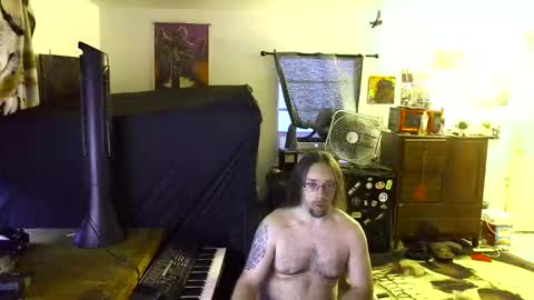 Snapshot of shredmancer chatting on 05/21/26, 01:23 shredmancer online show from 05/21/26, 01:23
