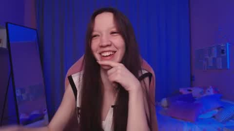 Neila online show from 06/21/26, 03:14