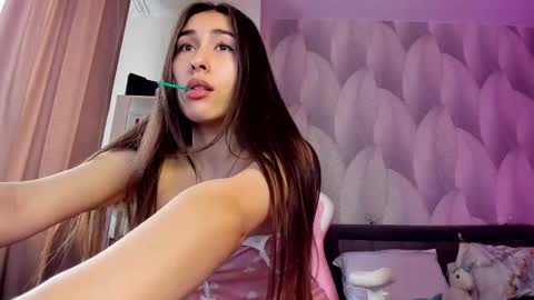 Snapshot of shy_bambiii chatting on 01/20/25, 06:21 Mika online show from 01/20/25, 06:21