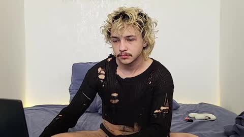 your shy boy online show from 04/21/26, 10:32