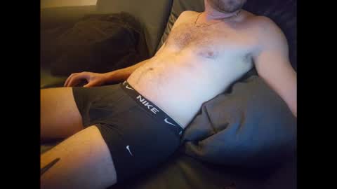 Snapshot of shy_boy93 chatting on 02/15/26, 10:50 xxshy boy online show from 02/15/26, 10:50