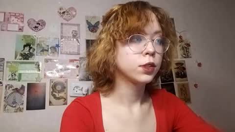 Milena online show from 10/22/25, 01:11