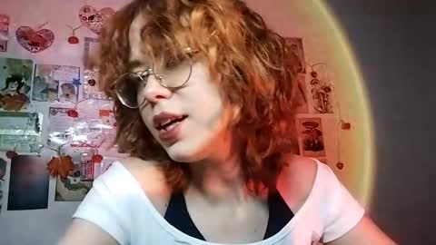 Milena online show from 11/12/25, 01:11