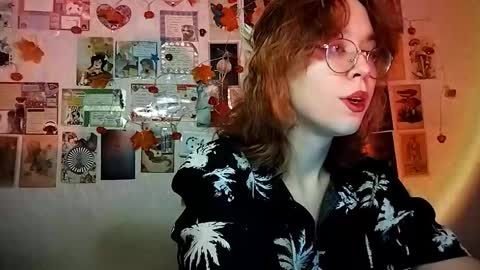 Milena online show from 12/17/25, 01:06