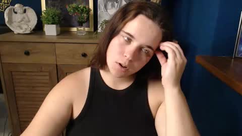 shy_lil online show from 09/11/25, 01:11