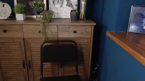 shy_lil online show from 09/15/25, 06:24