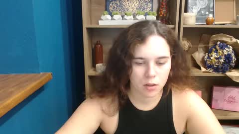 shy_lil online show from 09/28/25, 09:36