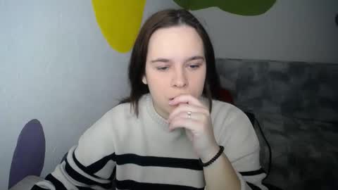 shy_lil online show from 12/05/25, 01:31