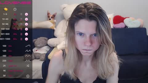 Snapshot of shy_moony chatting on 01/28/25, 02:31 just Alex online show from 01/28/25, 02:31