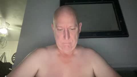 Snapshot of shy_one_cam chatting on 12/17/25, 11:27 shy_one_cam online show from 12/17/25, 11:27