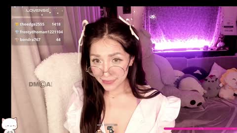 Snapshot of shyangie24 chatting on 01/19/25, 06:20 Angeline 3 independent come here when am horny... online show from 01/19/25, 06:20