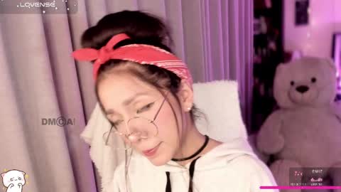 Snapshot of shyangie24 chatting on 02/11/25, 04:01 Angeline 3 independent come here when am horny... online show from 02/11/25, 04:01