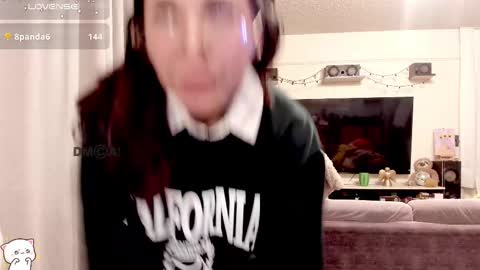 Snapshot of shyangie24 chatting on 10/04/25, 05:49 Angeline 3 independent come here when am horny... online show from 10/04/25, 05:49