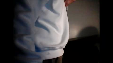 Snapshot of shyboyhugecum2020 chatting on 01/19/25, 04:22 shyboyhugecum2020 online show from 01/19/25, 04:22
