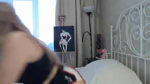 Eva online show from 01/11/25, 04:48