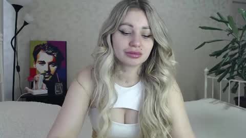 Snapshot of shyevaa chatting on 03/30/26, 02:45 Eva online show from 03/30/26, 02:45