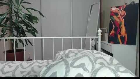 Snapshot of shyevaa chatting on 05/08/26, 04:12 Eva online show from 05/08/26, 04:12