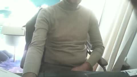 Snapshot of shyfrenchcock chatting on 01/17/25, 11:27 shyfrenchcock online show from 01/17/25, 11:27