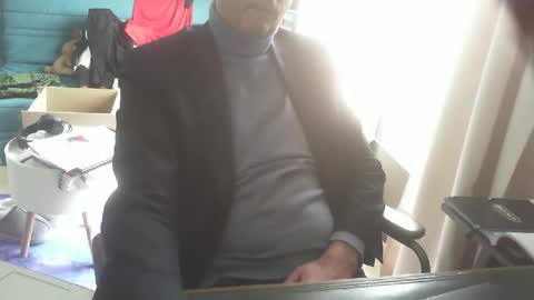 Snapshot of shyfrenchcock chatting on 03/10/25, 01:10 shyfrenchcock online show from 03/10/25, 01:10