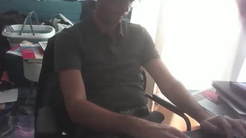 Snapshot of shyfrenchcock chatting on 10/16/25, 09:32 shyfrenchcock online show from 10/16/25, 09:32