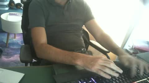 Snapshot of shyfrenchcock chatting on 06/18/26, 12:20 shyfrenchcock online show from 06/18/26, 12:20