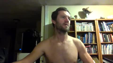 Snapshot of shyguy9387 chatting on 02/25/25, 04:24 shyguy9387 online show from 02/25/25, 04:24