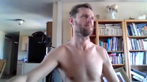 Snapshot of shyguy9387 chatting on 03/09/25, 04:00 shyguy9387 online show from 03/09/25, 04:00